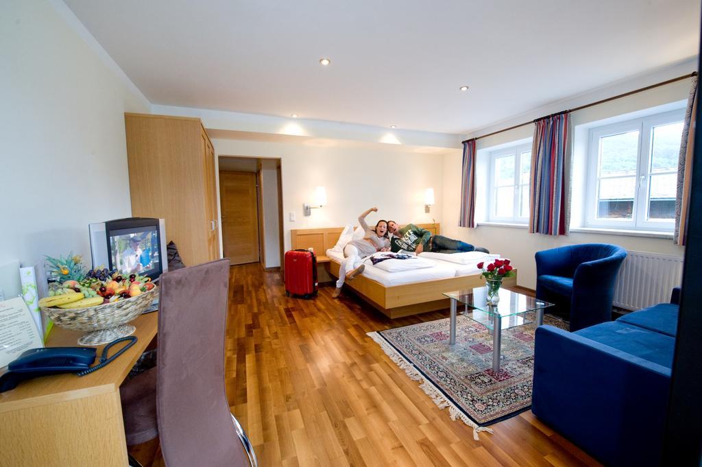 Hotel Buerglstein Saint Wolfgang Buitenkant foto